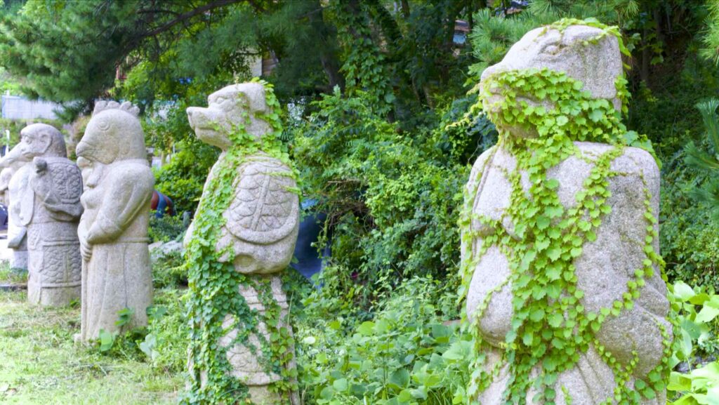 A picture of zodiac statues near Daejin Port (대진항) near Chuksan Port, Yeongdeok County, South Korea.