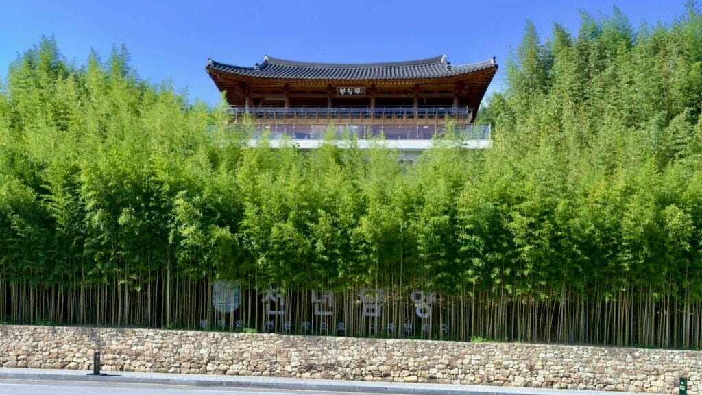 Traditional Korean pavilion stands atop the lush bamboo forest at Juknokwon.