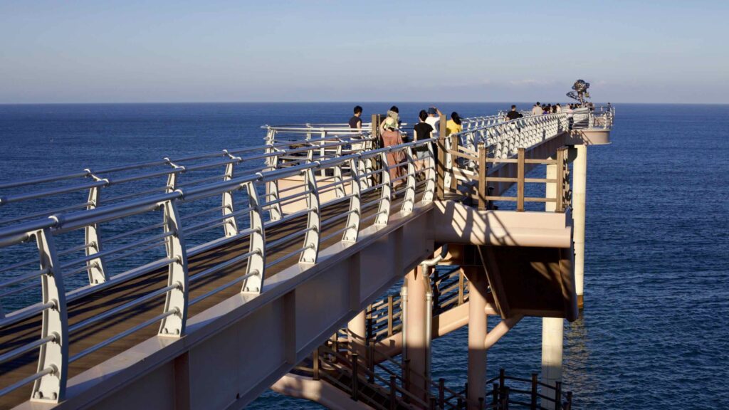 A picture of Deunggi Mountain Skywalk (등기산 스카이워크) in Hupo Port, Uljin County, South Korea.