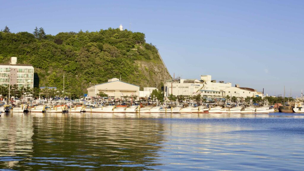 A picture of Deunggi Mountain Park (후포등기산공원; map) in Hupo Port, Uljin County, South Korea.