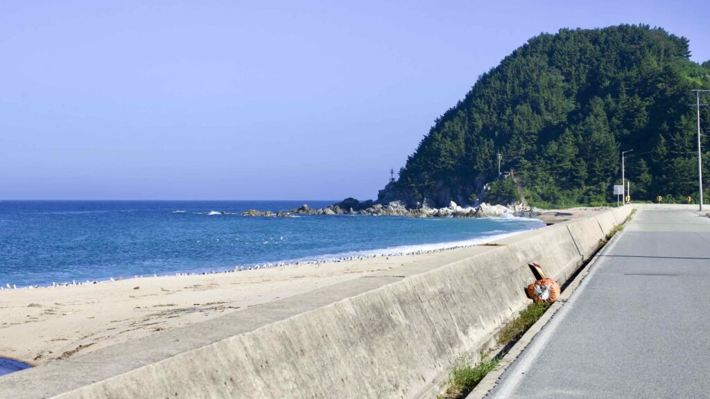 A picture of Giseong Port (기성항) in Uljin County, South Korea.