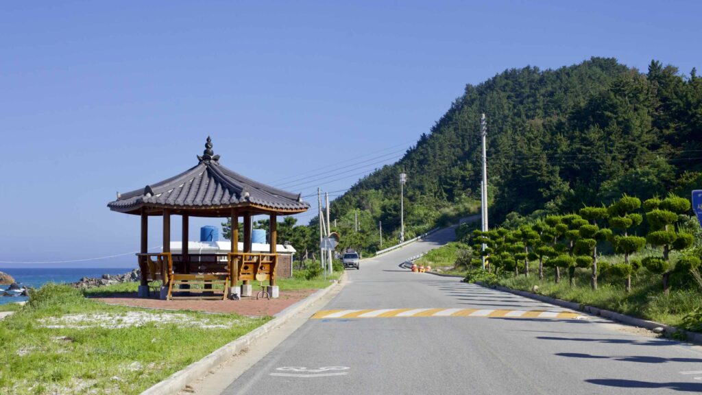 A picture of Sadong Port (사동항) in Uljin County, South Korea.