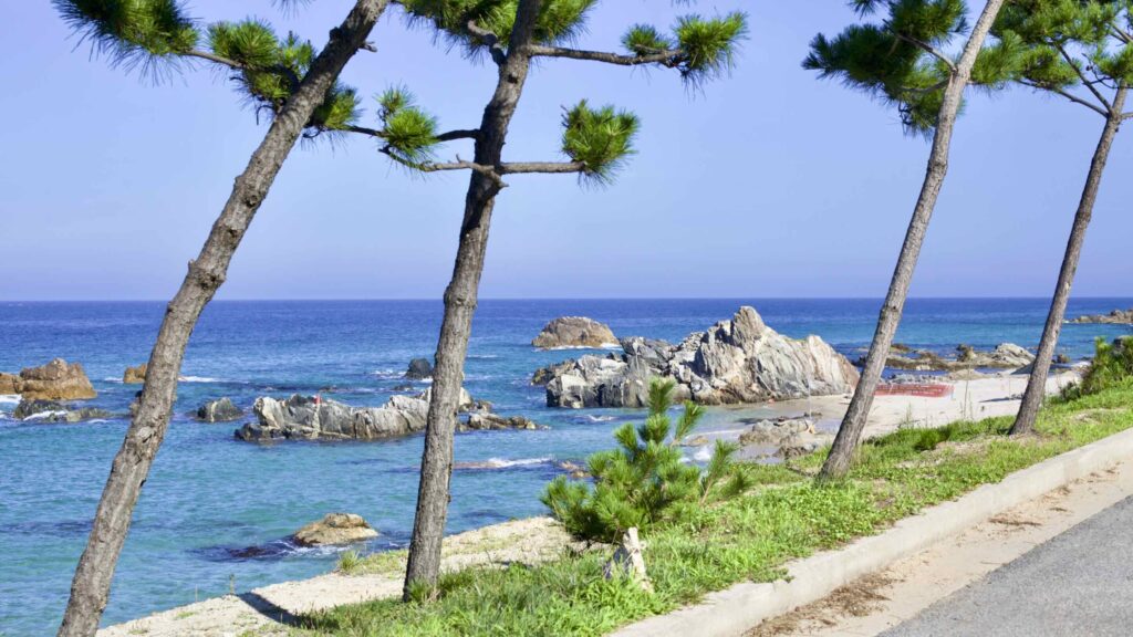 A picture of Sadong Port (사동항) in Uljin County, South Korea.