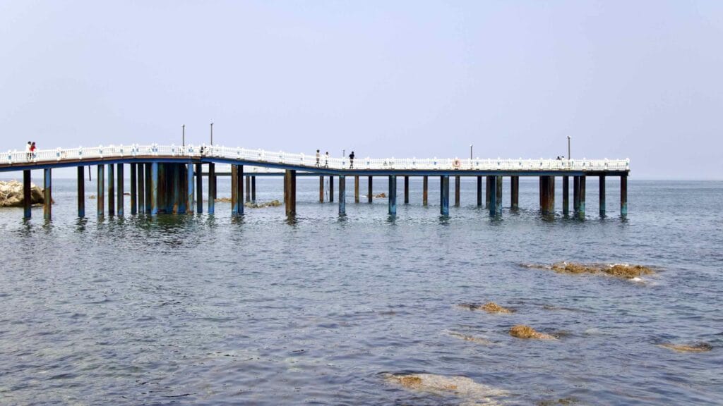 A picture of Samsa Marine Trail (삼사해상산책로) in Yeongdeok County, South Korea.