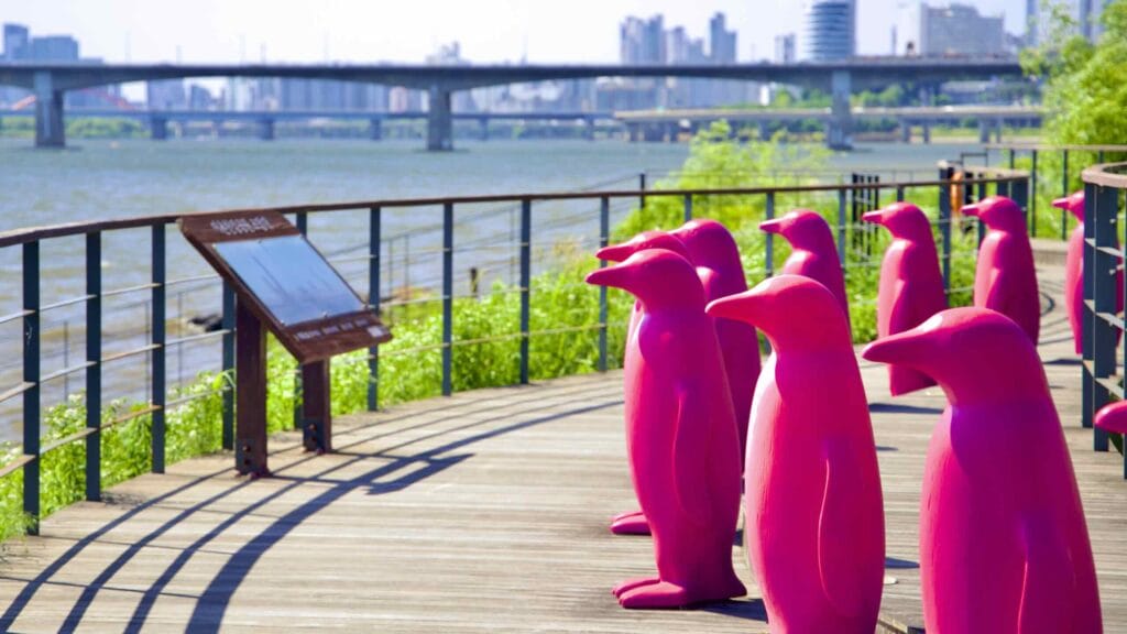 A picture of Hangang Art Park (한강예술공원) in Ichon Hangang Park (이촌한강공원) near the Han River in Seoul, South Korea.