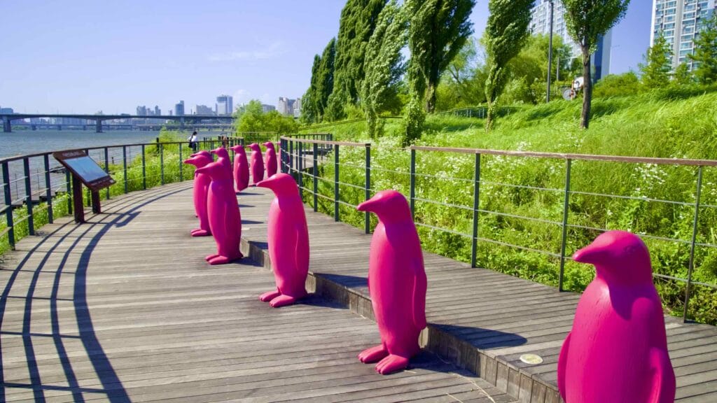 A picture of Hangang Art Park (한강예술공원) in Ichon Hangang Park (이촌한강공원) near the Han River in Seoul, South Korea.