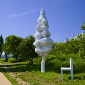 A picture of Hangang Tree-P6 (한강나무-P6) in Hangang Art Park (한강예술공원) in Ichon Hangang Park (이촌한강공원), Seoul, South Korea.