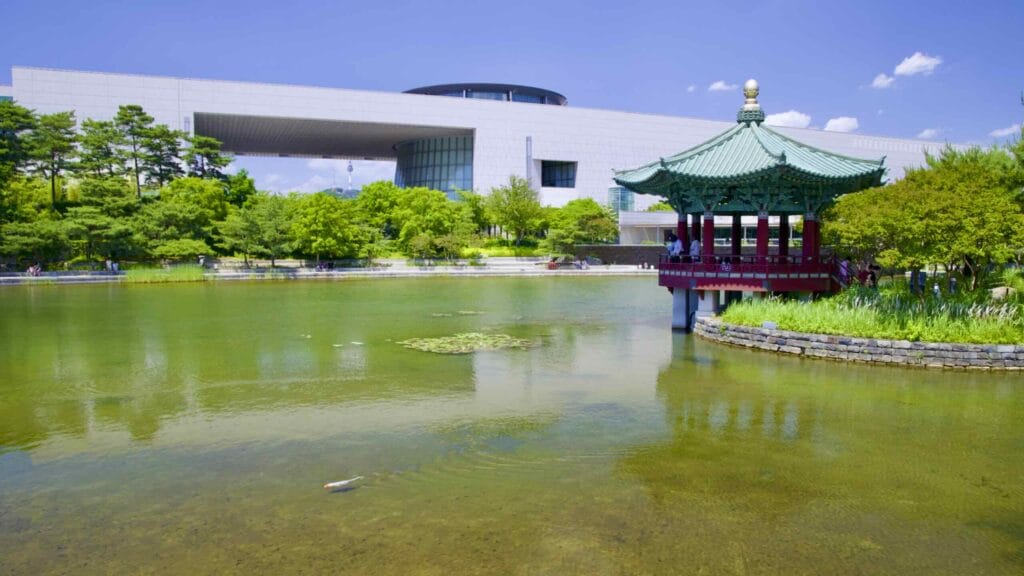 A picture of the National Museum of Korea (국립중앙박물관) in Seoul, South Korea.