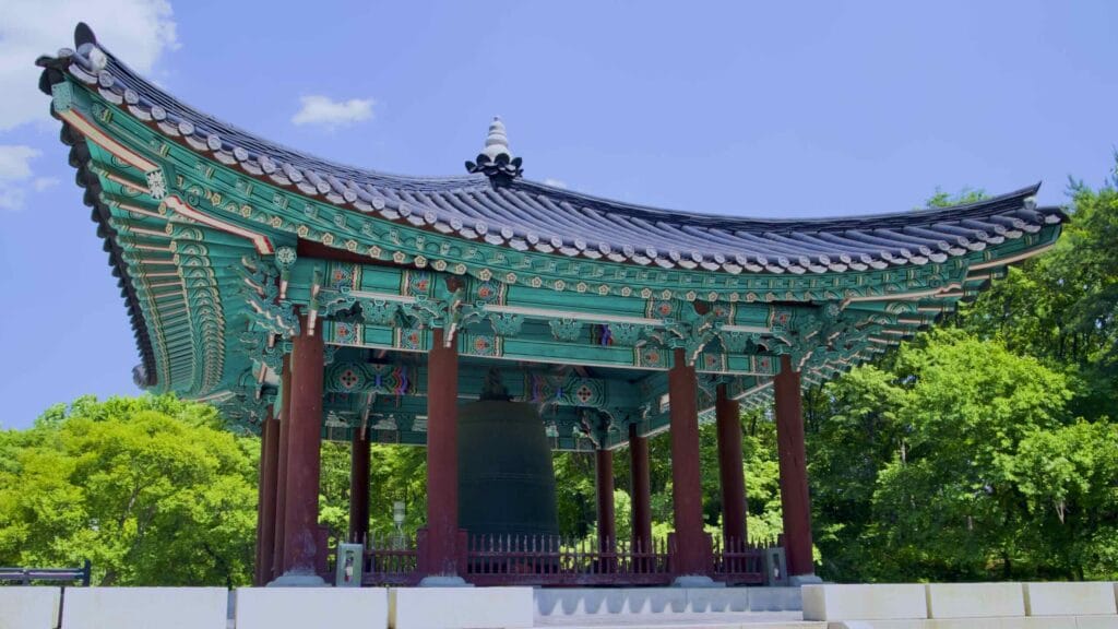 A picture of a pavilion at National Museum of Korea (국립중앙박물관) in Seoul, South Korea.