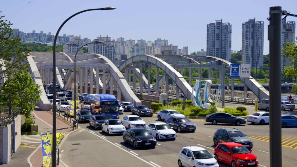 A picture of Nodeul Island (노들섬) near in the Han River in Seoul, South Korea.