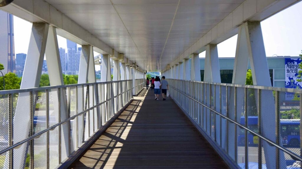 A picture of Nodeul Island (노들섬) near in the Han River in Seoul, South Korea.
