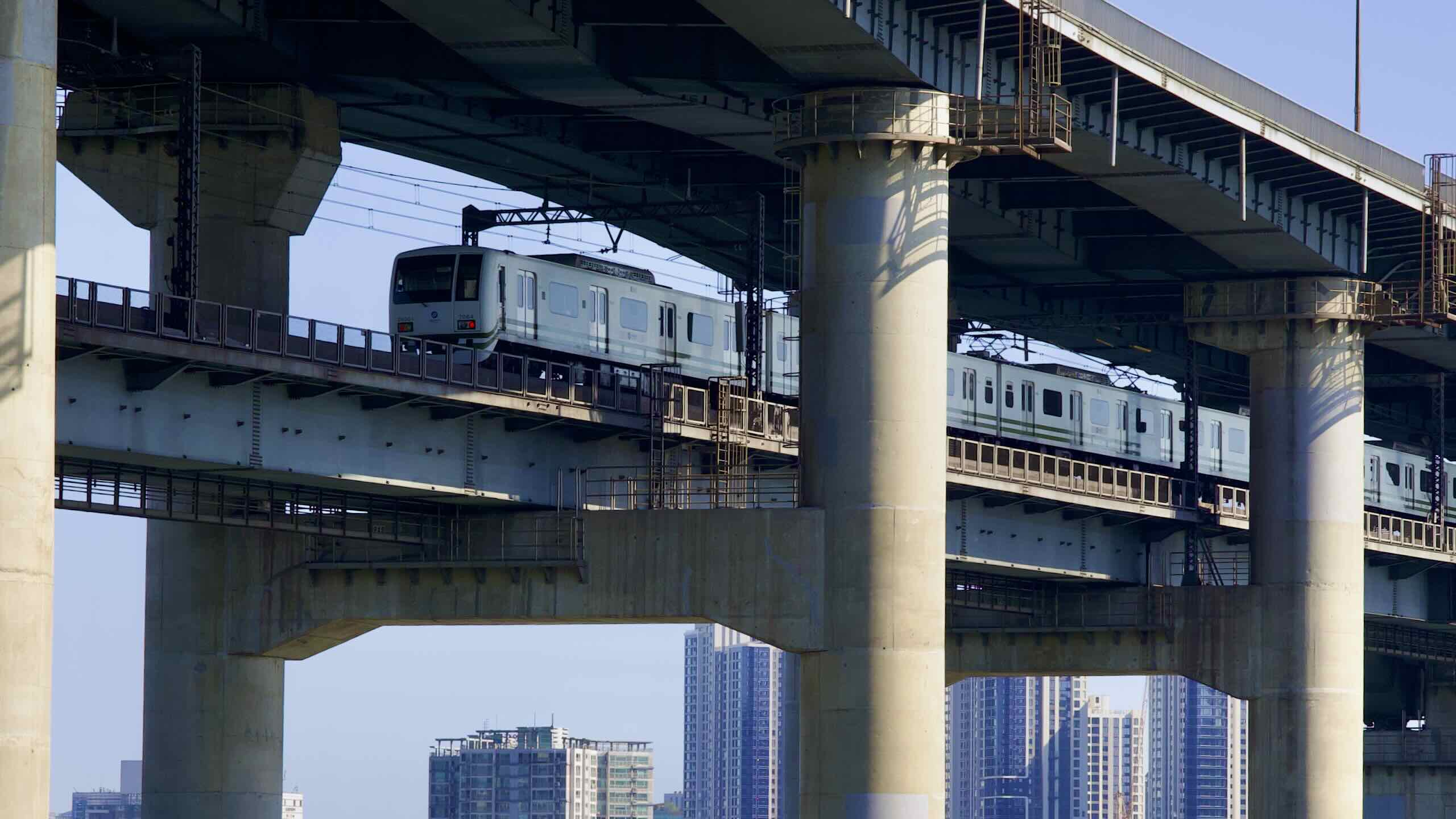 A picture of Jamsil Hangang Park (잠실한강공원; map) in Seoul’s Songpa District in South Korea.