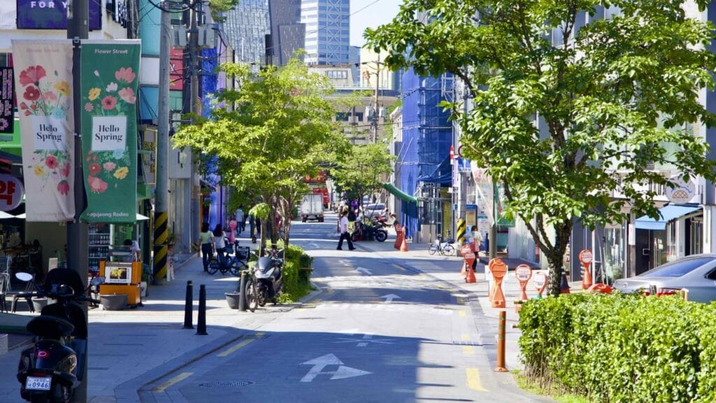 A picture of Apgujeong Rodeo Street (압구정 로데오거리) in the Gangnam District’s Apgujeong Neighborhood in Seoul, South Korea.