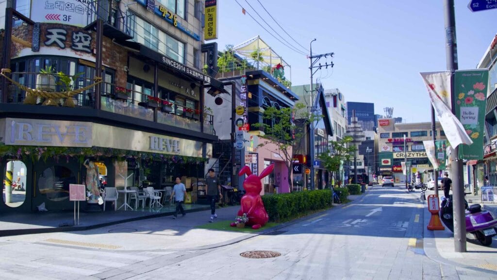 A picture of Apgujeong Rodeo Street (압구정 로데오거리) in the Gangnam District’s Apgujeong Neighborhood in Seoul, South Korea.