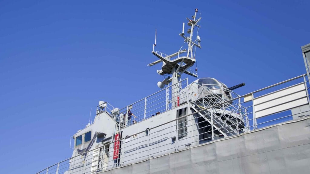 A picture of Seoul Battleship Park (서울함 공원) in Mangwon Hangang Park (망원한강공원) in Seoul, South Korea.