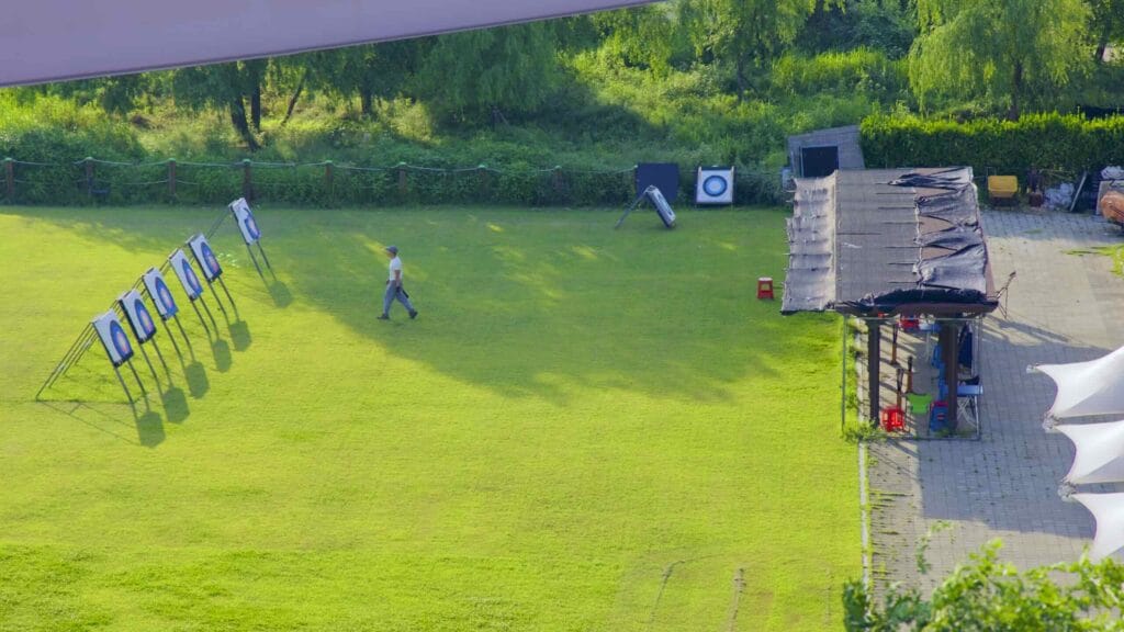 A picture of an archery range in Nanji Hangang Park (난지한강공원) in Seoul, South Korea.