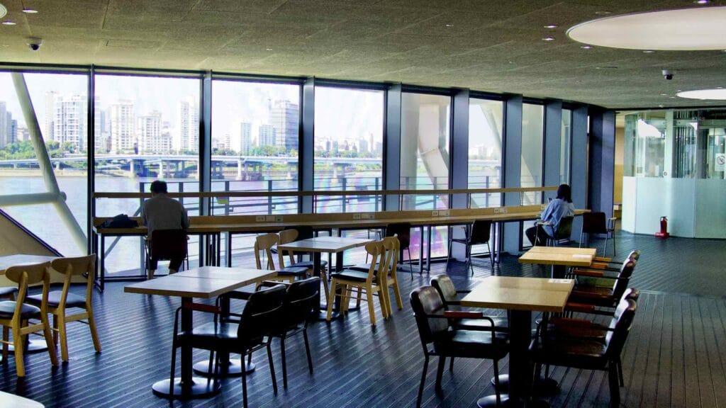 A picture of the J-Bug Cultural Complex (뚝섬자벌레) in Ttukseom Hangang Park in Seoul, South Korea.