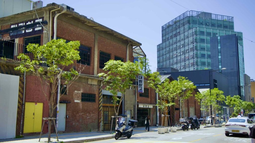 In the 2000s, entrepreneurs transformed the Seongsu Neighborhood’s abandoned factories into a hip enclave.