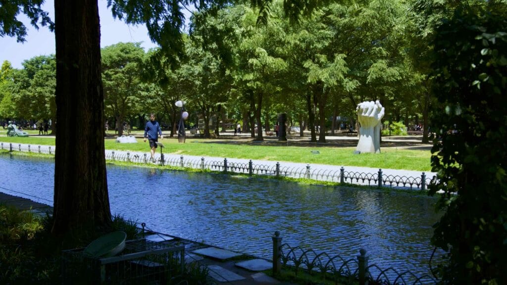A picture of Seoul Forest (서울숲) near Ttukseom Hangang Park (뚝섬한강공원) in the Seongsu Neighborhood (성수동) in Seoul, South Korea.
