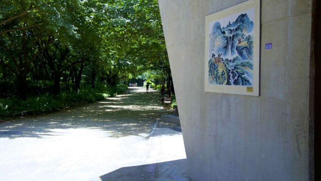 A picture of Seoul Forest (서울숲) near Ttukseom Hangang Park (뚝섬한강공원) in the Seongsu Neighborhood (성수동) in Seoul, South Korea.