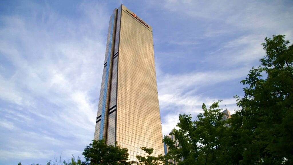 A picture of the 63 Building (63빌딩) in Yeouido Hangang Park (여의도한강공원) in Seoul, South Korea.
