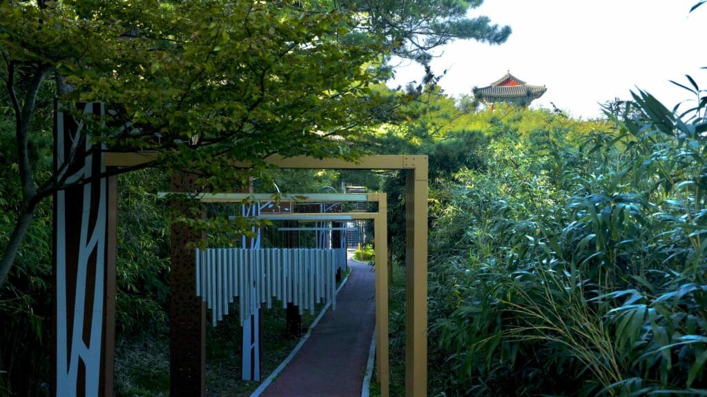 A picture of Mangyang Pavilion (망양정) along the Gyeongbuk (East Coast) Bicycle Path (동해안자전거길 (경북)) in Uljin County (울진군), South Korea.