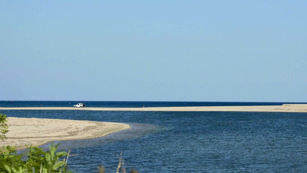 A picture of Wangpi Stream (왕피천) along the Gyeongbuk (East Coast) Bicycle Path (동해안자전거길 (경북)) in Uljin County (울진군), South Korea.