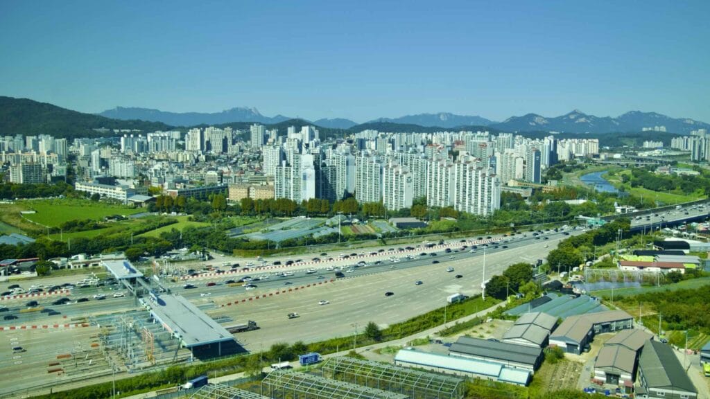 A picture of the Hangang Bike Path (한강 자전거길) in Guri City (구리시) South, Korea.