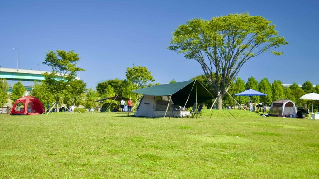 A picture of the Guri Han River Park (구리한강시민공원) on the Hangang Bike Path (한강 자전거길) in Guri City (구리시) South, Korea.