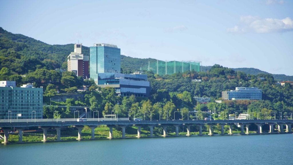 A picture of Grand Walkerhill Seoul (그랜드 워커힐 서울) in eastern Seoul, South Korea.