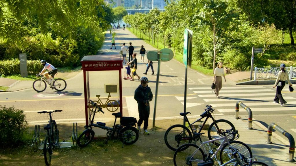 A picture of Gwangnaru Bicycle Park Certification Center in Gwangnaru Hangang Park (광나루한강공원) in Seoul, South Korea.