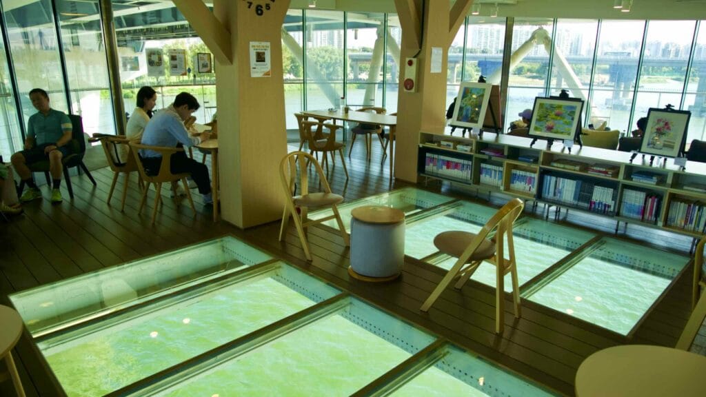 A picture of Riverview 8th Avenue (광진교 8번가) under Gwangjin Bridge (광진교) near Gwangnaru Hangang Park (광나루한강공원) in Seoul, South Korea.