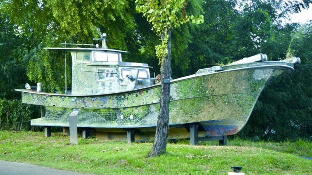 A picture of Hangang Art Park (한강예술공원) in Yeouido Hangang Park (여의도한강공원) in Seoul, South Korea.