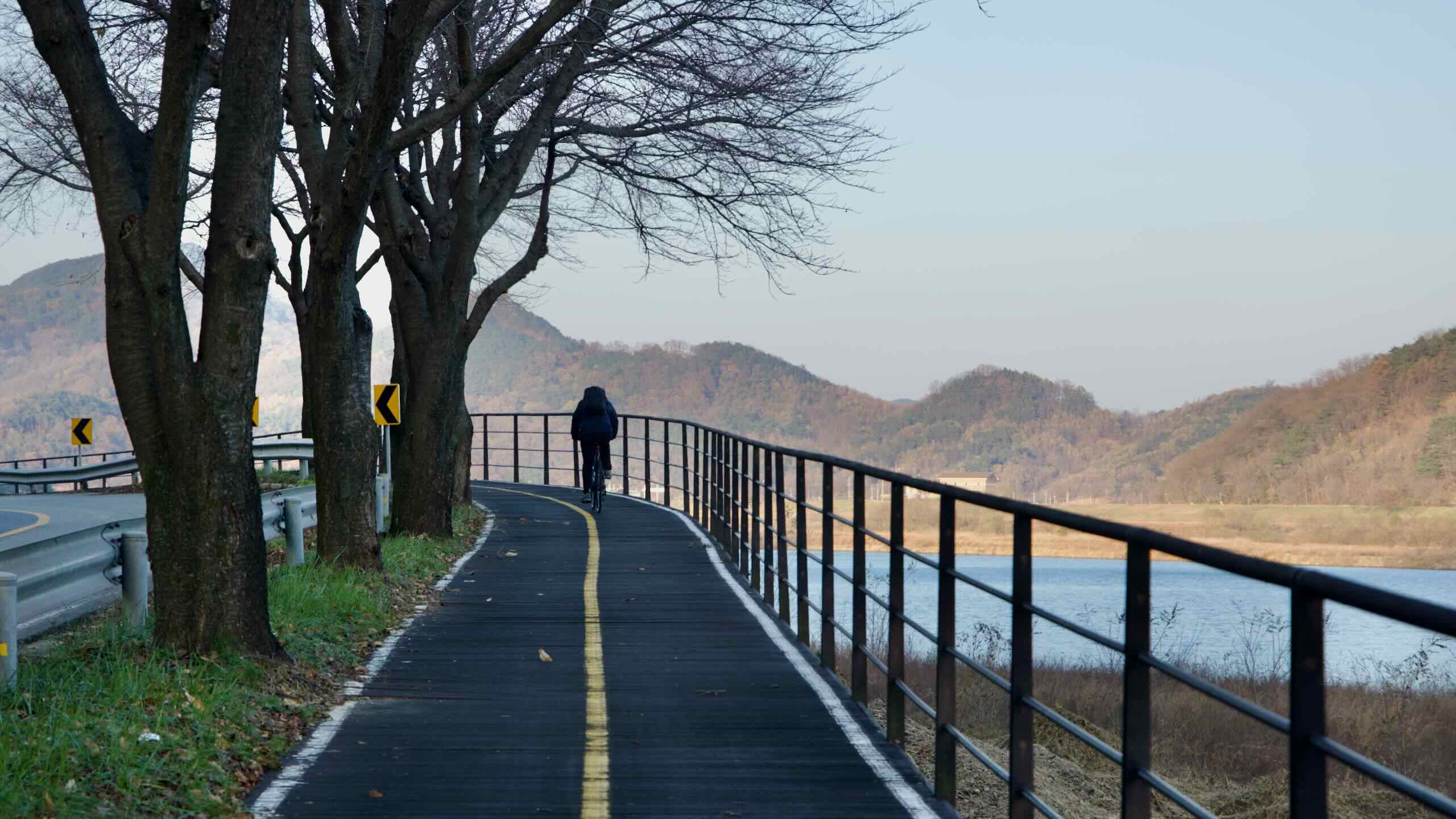 A picture the Saejae Bicycle Path (새재자전거길) in Sangju City (상주시), South Korea.