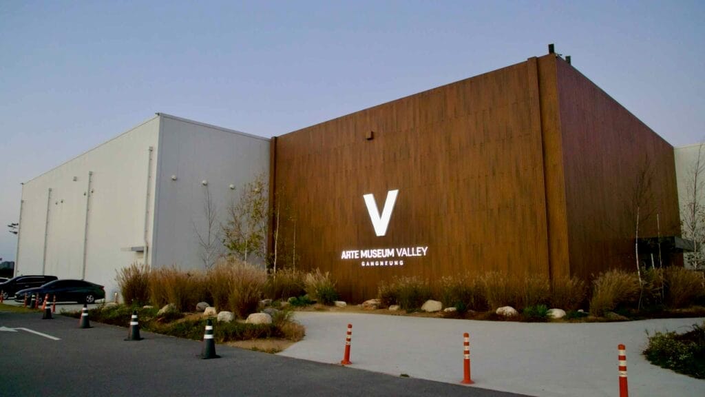 The ARTE Museum Valley is a popular immersive media art museum showcasing digital art installations. Modern architecture meets innovative design.