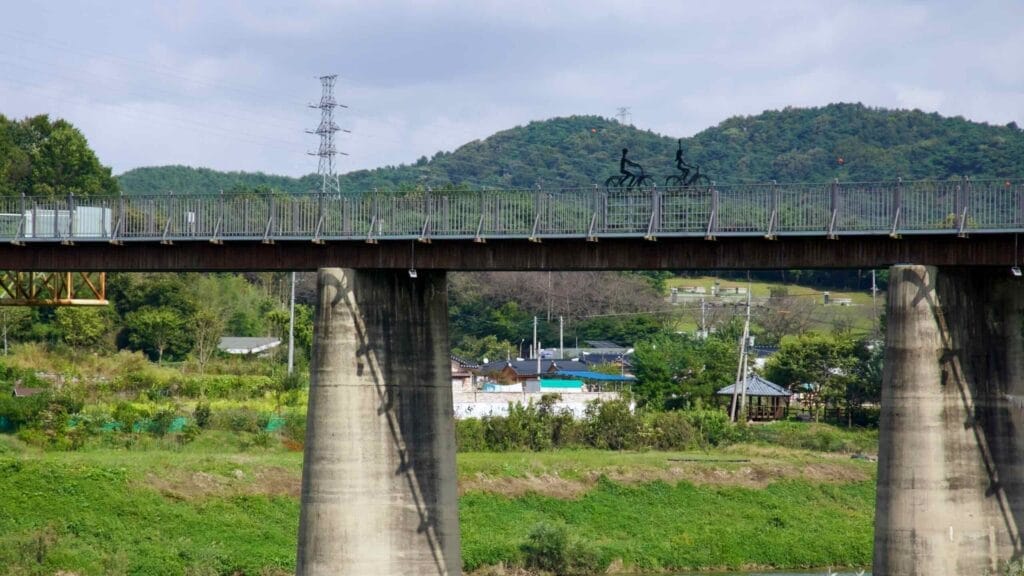 Hyangga Bridge