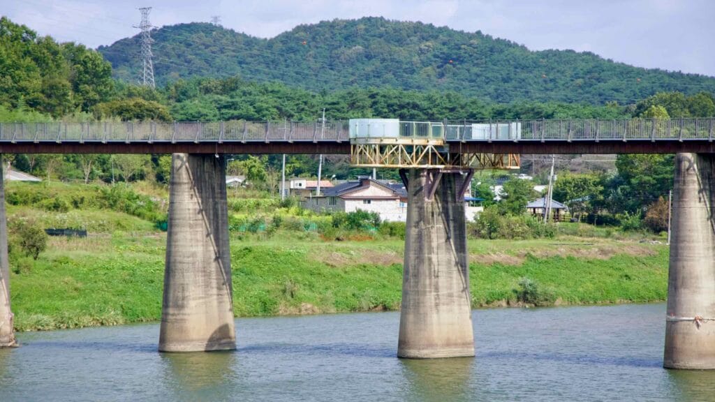 Hyangga Bridge