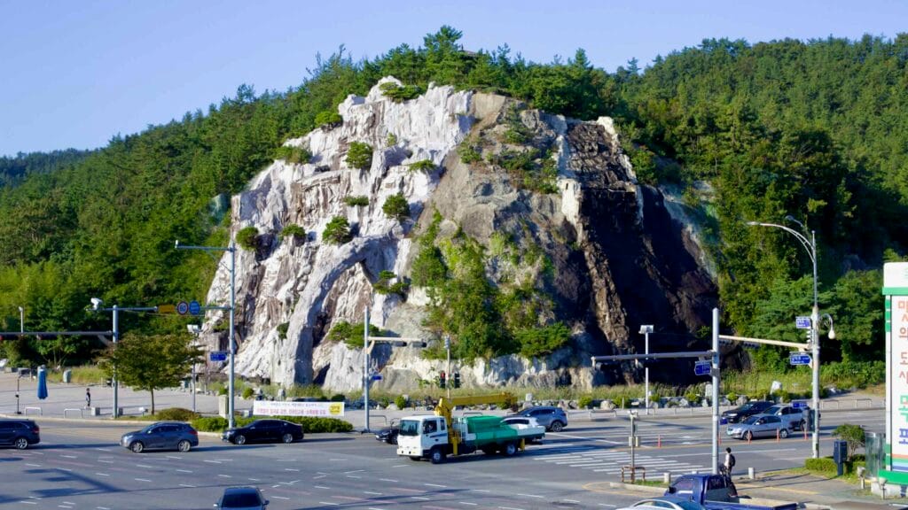 Mannam Waterfall, an artificial landmark, stands near major roads in Mokpo.