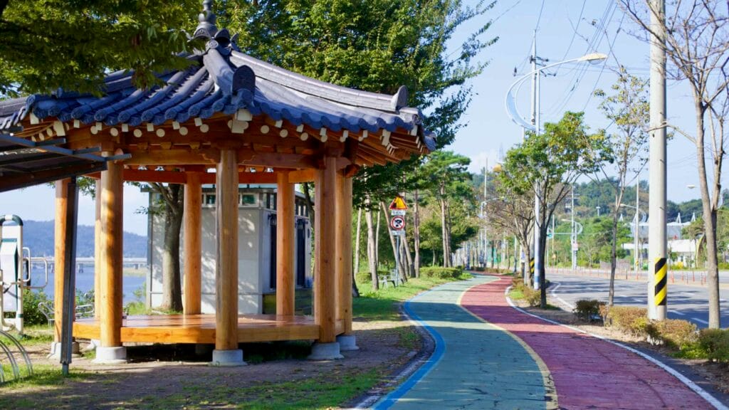 cycling tourism