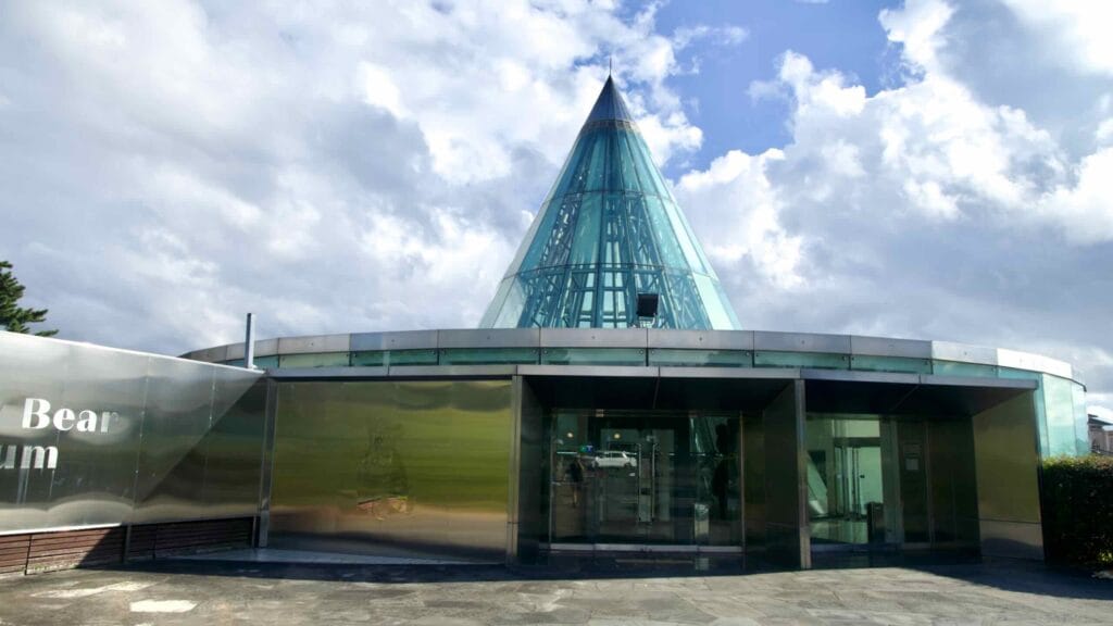 Sanbangsan volcanic dome above Sagye village coast.