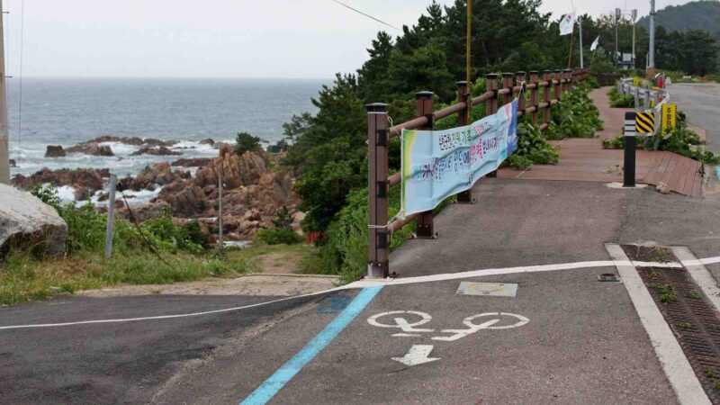 East-Coast-2-Yeongdeok-Pohang-Bike-Path-Along-Rocky-Coast