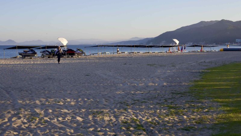 A picture of Hupo Beach at Hupo Port (후포항) in Uljin County, South Korea.