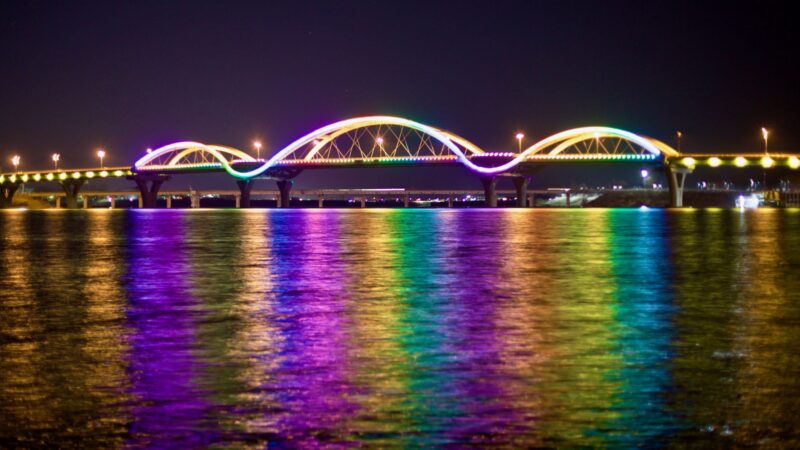 A picture of Tangeum Bridge Bridge (탄금대교) over the Dal Stream (달천) and South Han River in Chungju City, South Korea.