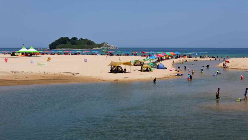 Sokcho ⟷ Daejin Beach and Island